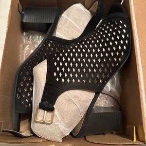 LC Gemma Black Heeled Sandals